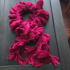 WHBM FABULOUS fuchsia ruffle boa scarf NWOT